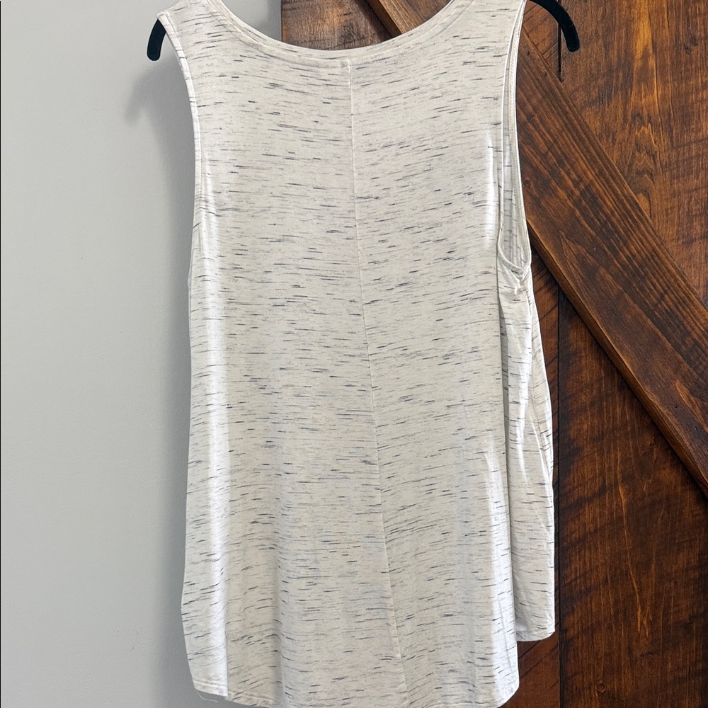 Old Navy Speckled Cream Tank Top - Picture 3 of 3